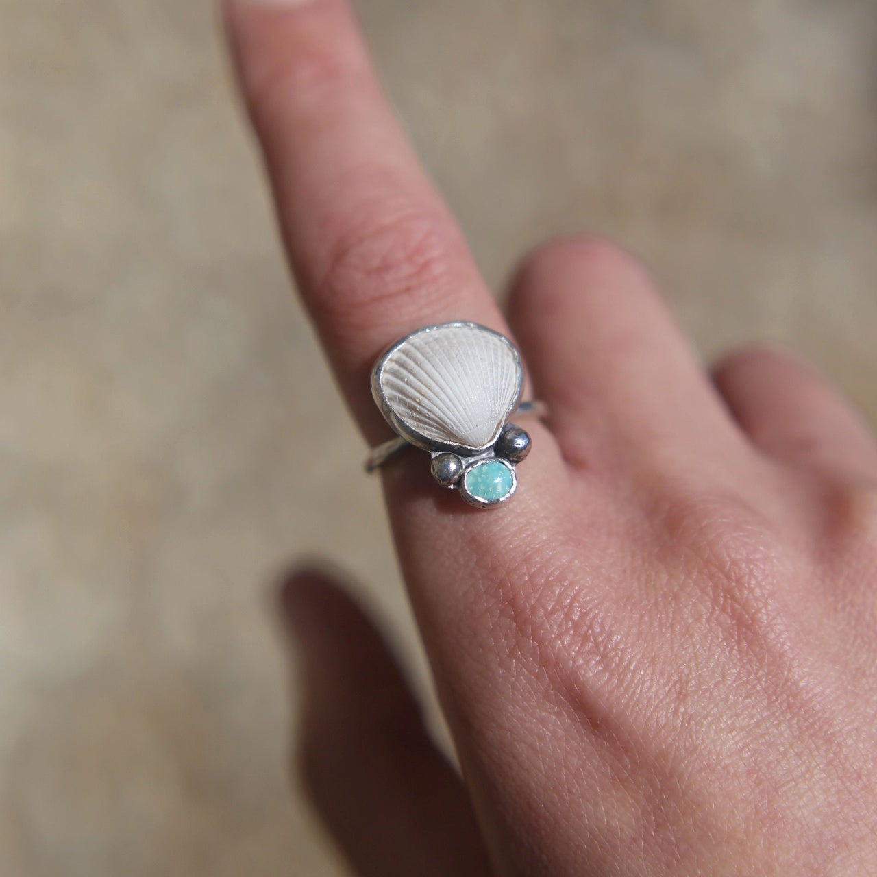 White Ark Shell & Turquoise Ring